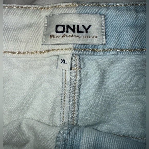 Only duo tone denim skirt - Picture 3 of 3